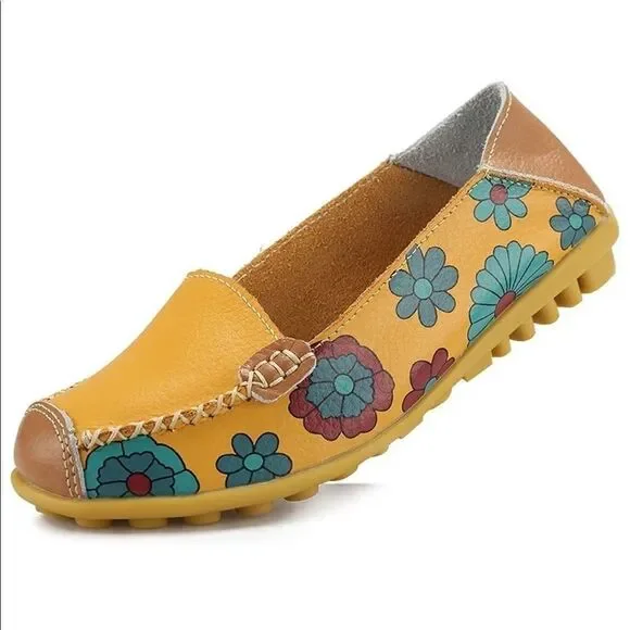 WOMEN’S Comfortable Leather Floral Print Loafers - Picture 2 of 6